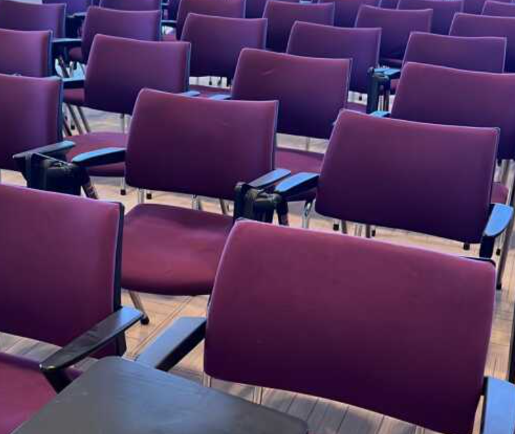 2.EL KONFERANS BEKLEME KOLTUGU 3